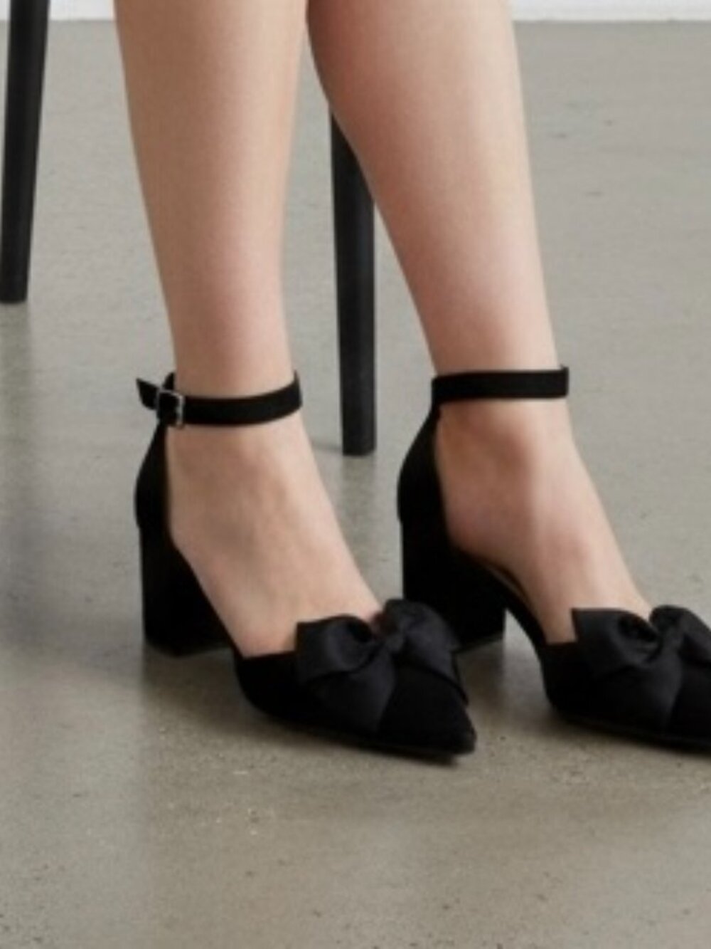 NEW Top Moda Ankle Strap Pumps women’s Size 6.5 Black Bows Heels NWOB